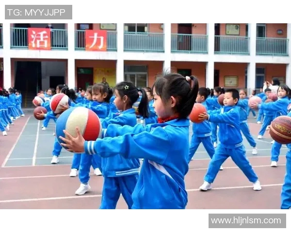 篮球明星走进校园篮球操传授技巧激励学生热爱运动